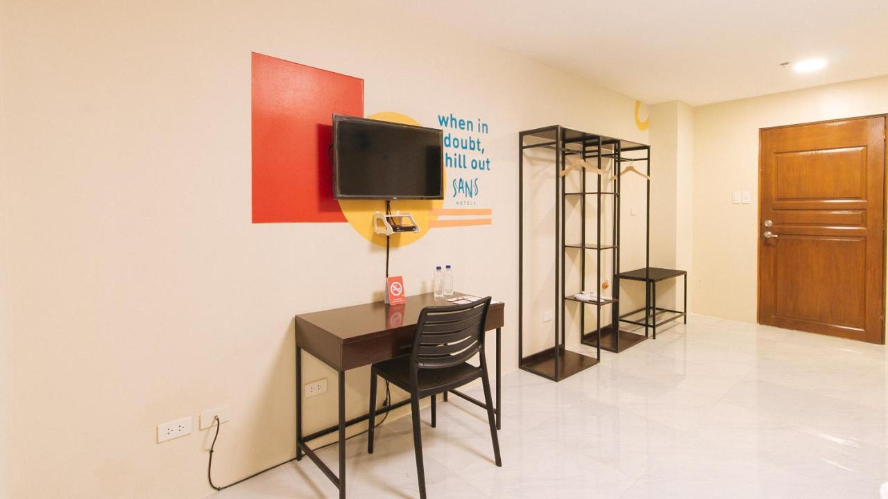 Sans Hotel At Algers Suites Marikina By Reddoorz Екстер'єр фото